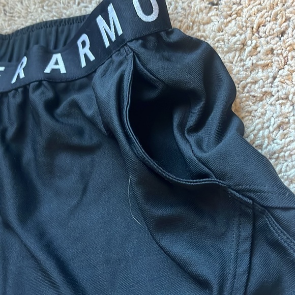 Under armor black shorts size Small. - Picture 5 of 5